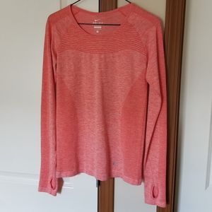 Women's M long sleeve Nike Dri-fit top